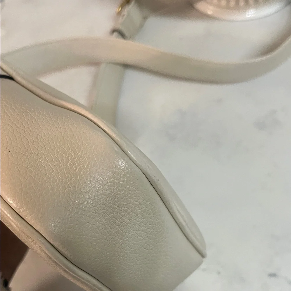 Gucci Cream Leather Crossbody with Signature Web Stripe - Picture 13 of 13